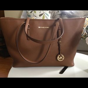Michael Kors Jet Set Multifunctional Travel Tote